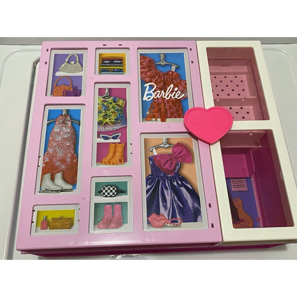 Barbie Dream Closet Playset Mirror Laundry and Accessories